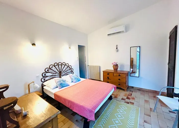 Villa Villa-golfe De Saint-tropez/acces Privee Grimaud