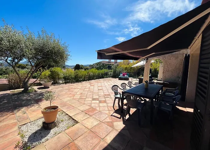 Villa Villa-golfe De Saint-tropez/acces Privee